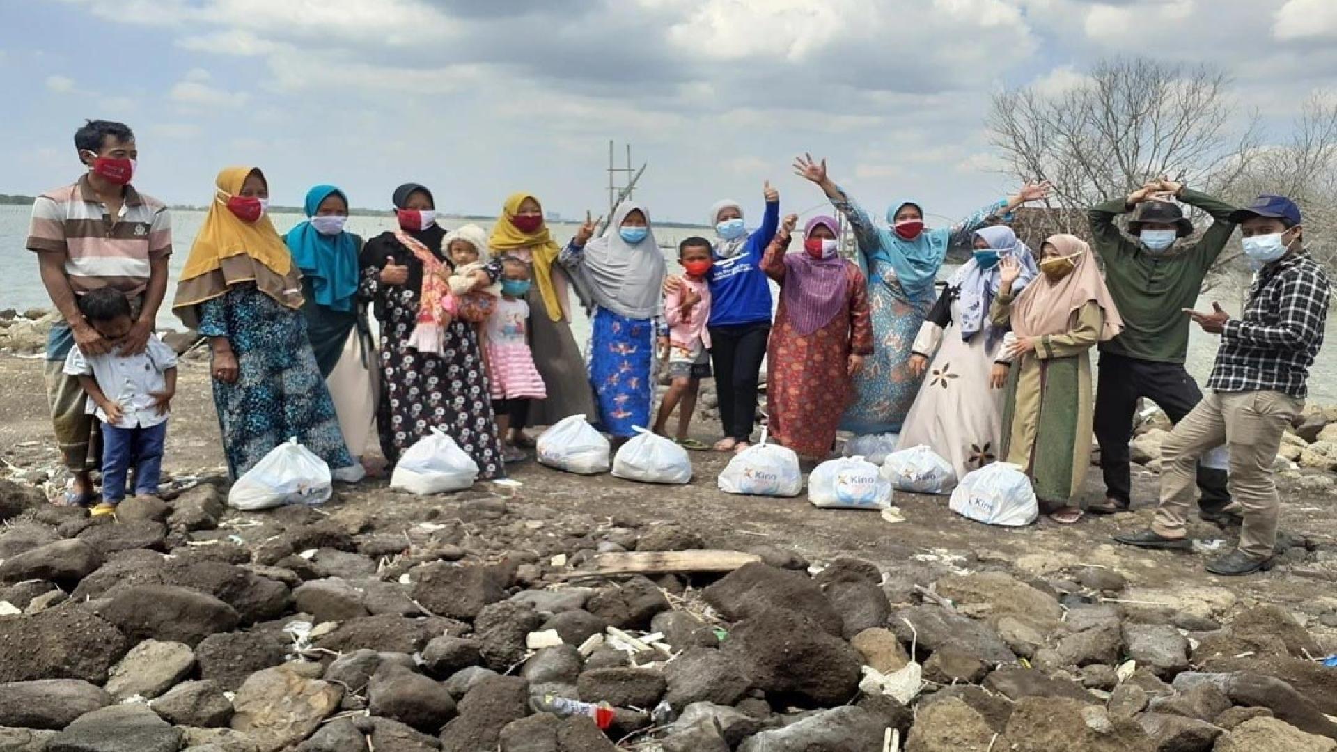 Fisherwomen